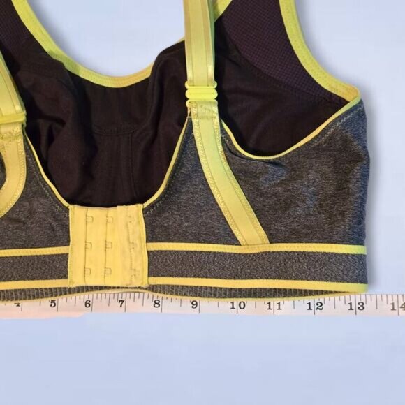 PrimaDonna Sweater Sports Bra - Size 32E - Picture 4 of 9